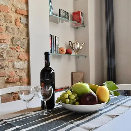 Borgo San Frediano - Flo *